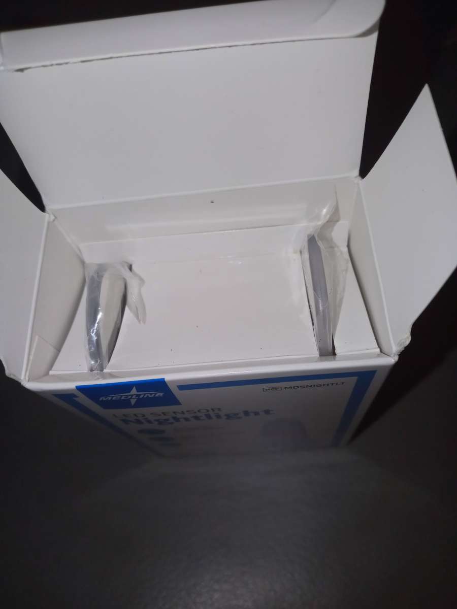 Medline LED sensor nightlight two lights in one box