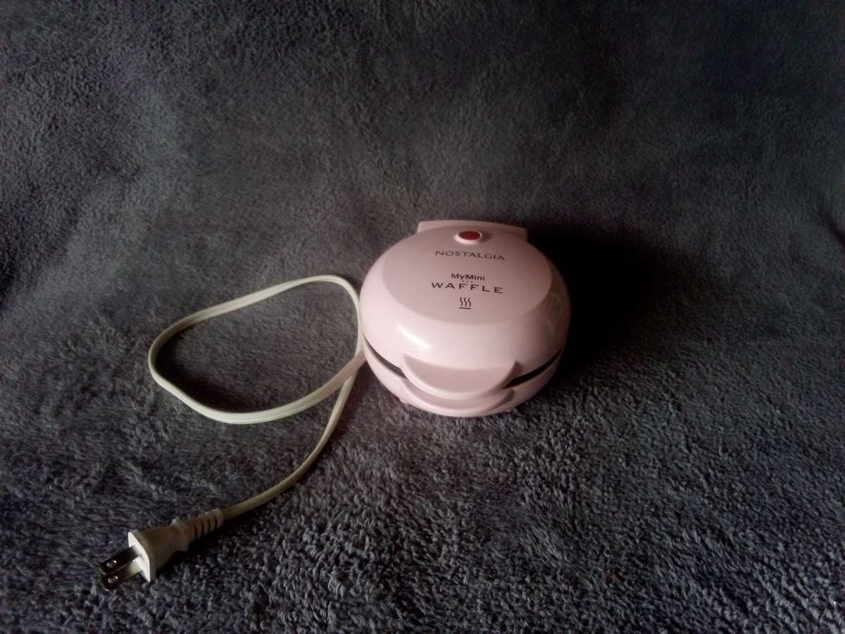 Mini Waffle Maker