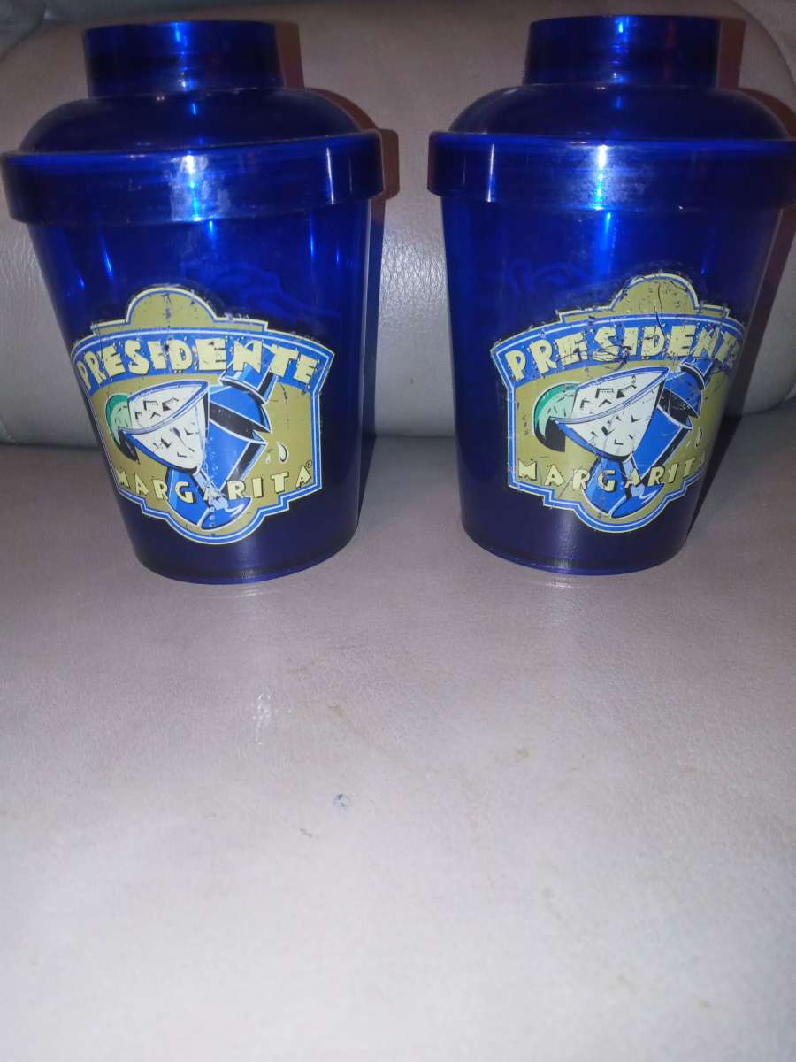 Chilis Presidente Margarita shakers