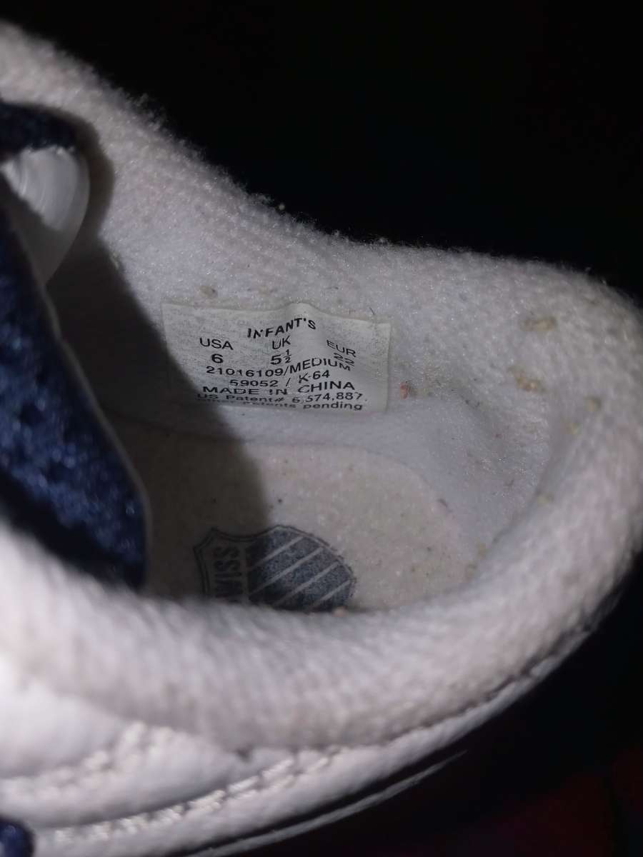 toddler size 6 KSwiss tennis shoes