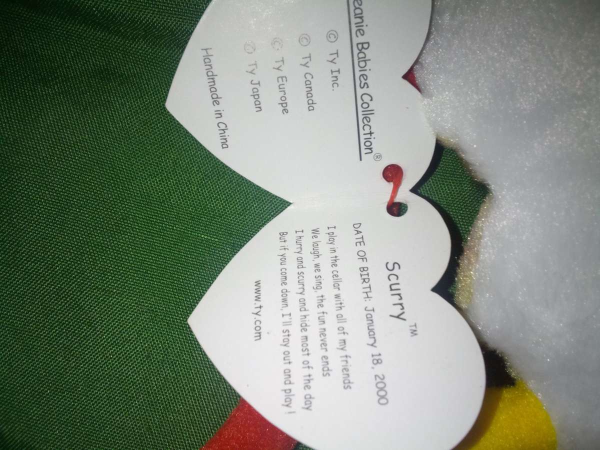 2000 Ty beanie babies scurry mint selling collection