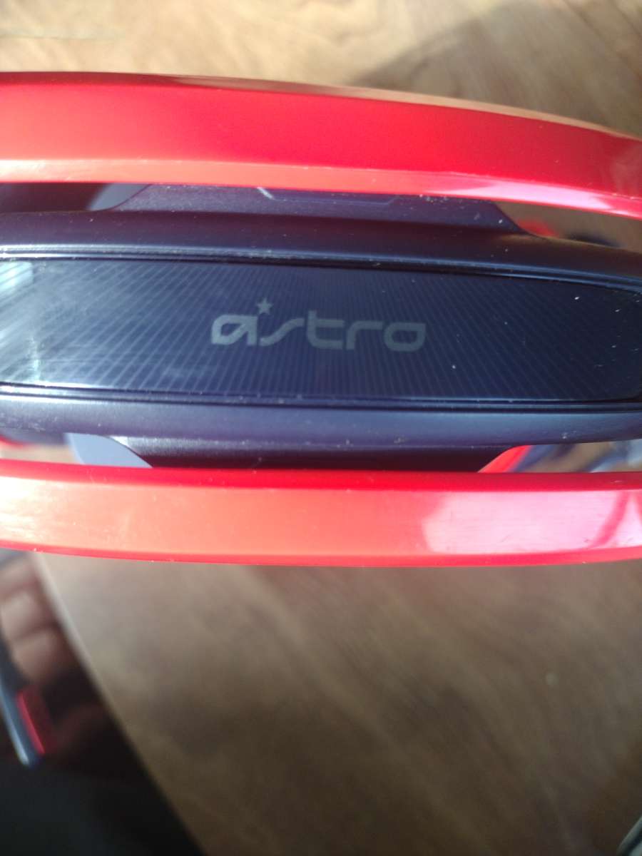 Astro E40 tournament series headset for gamingstudio use