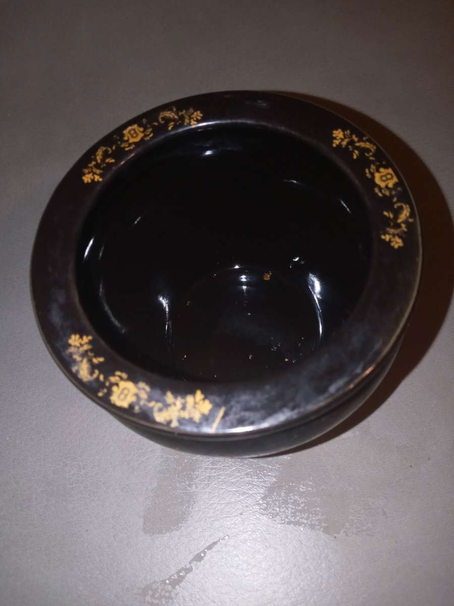 black and gold planter