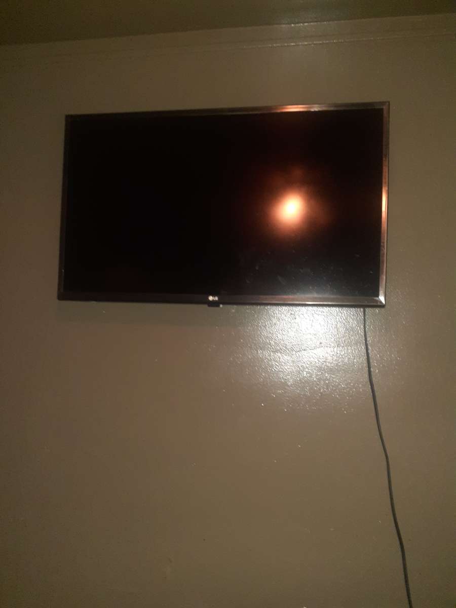 32 Inch LG Smart TV