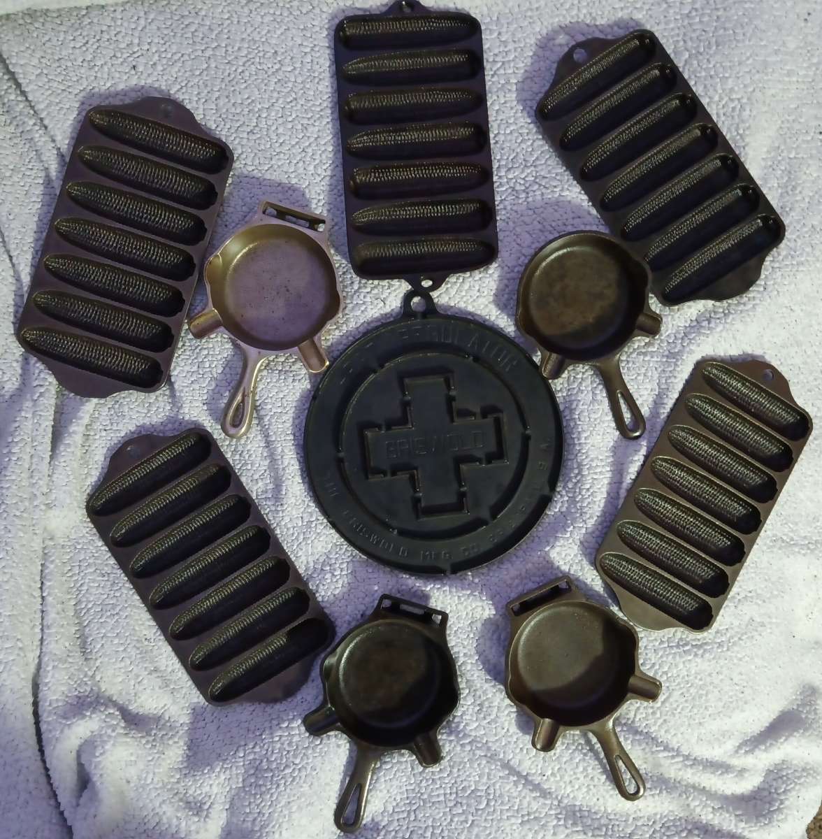 9 Griswold and 1 Wagner