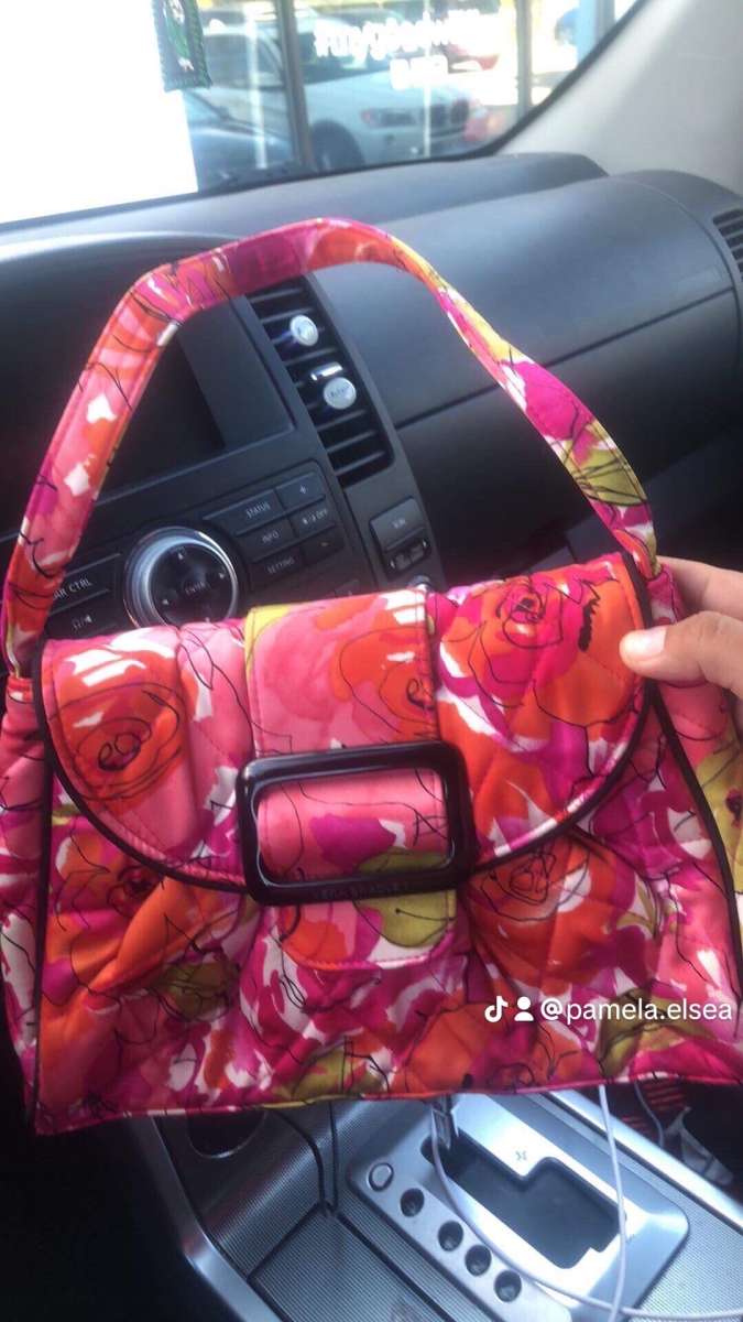 womans original purse