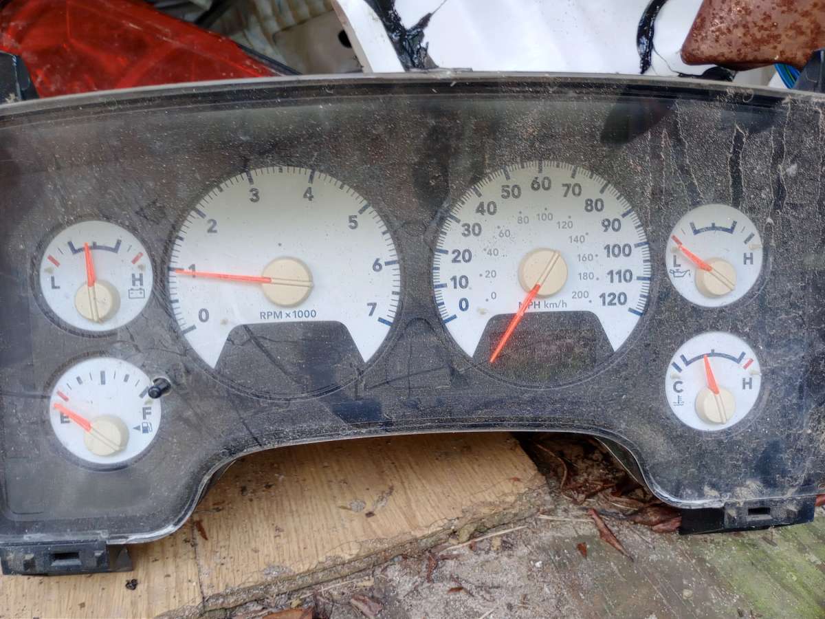 complete dash assembly and wiring harness for 04 dodge 1500