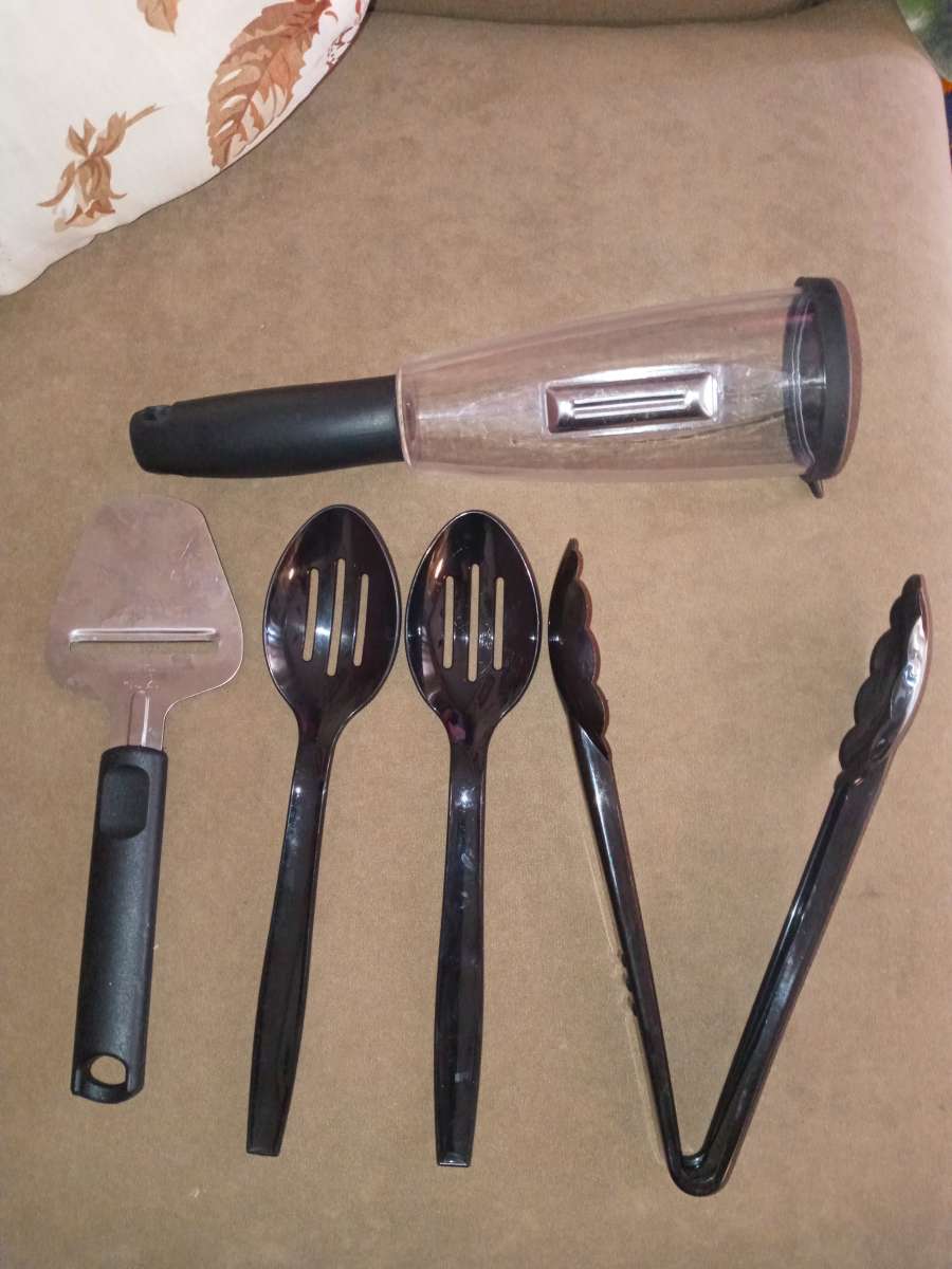 five piece set kitchen tools utensils