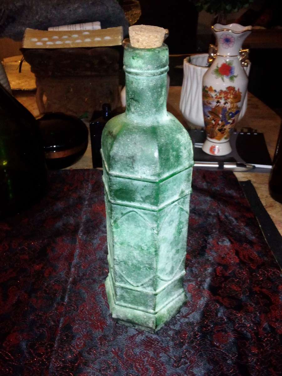 an antique pirate bottle designed in Spain