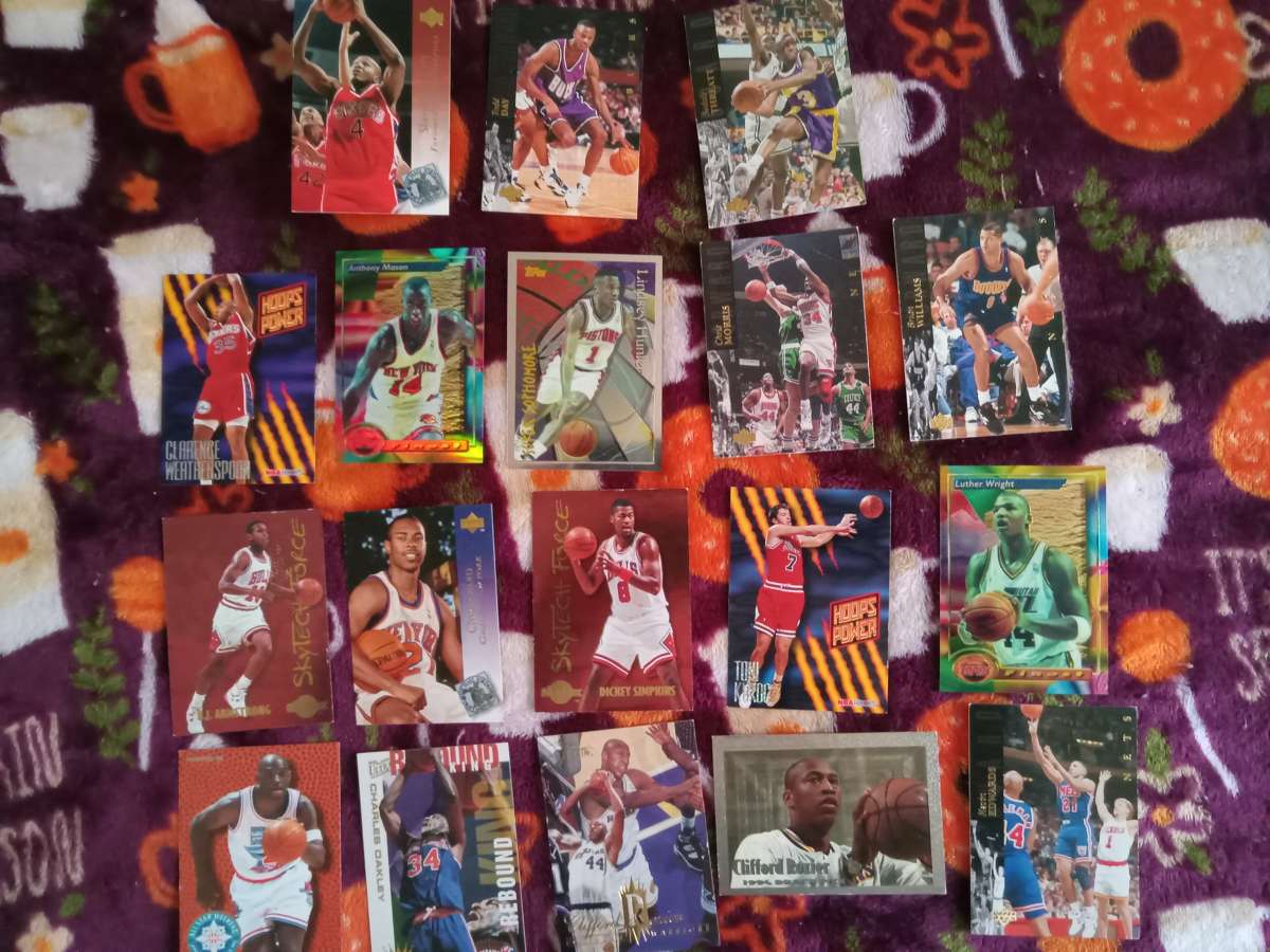 NBA BASKETBALL CARDS