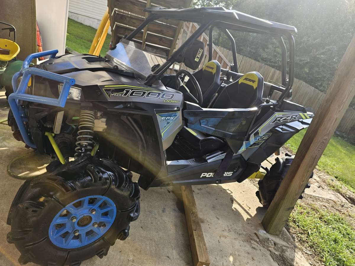 2017 Polaris rzr1000 xp eps low miles