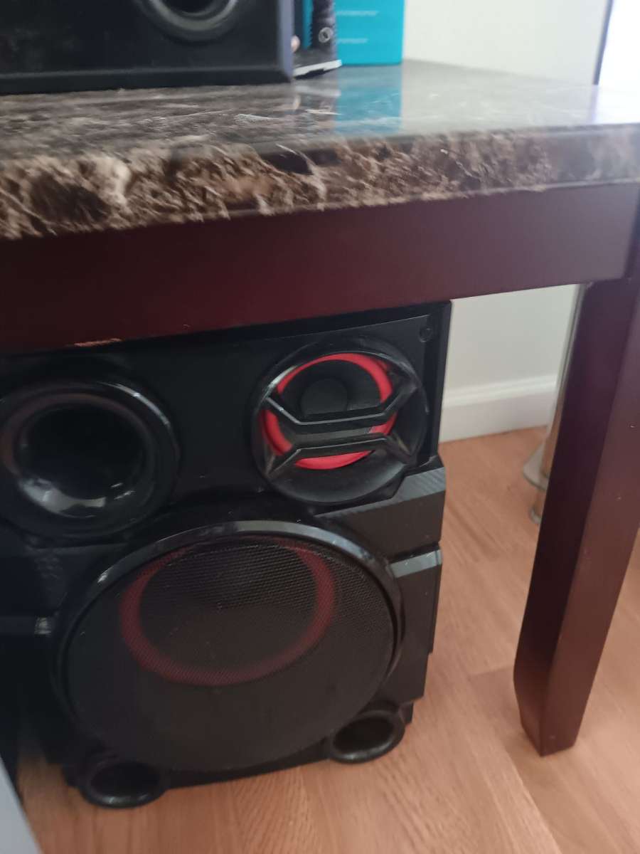 BLUETOOTH  X BOOM 1900 EXTREME POWER SYSTEM