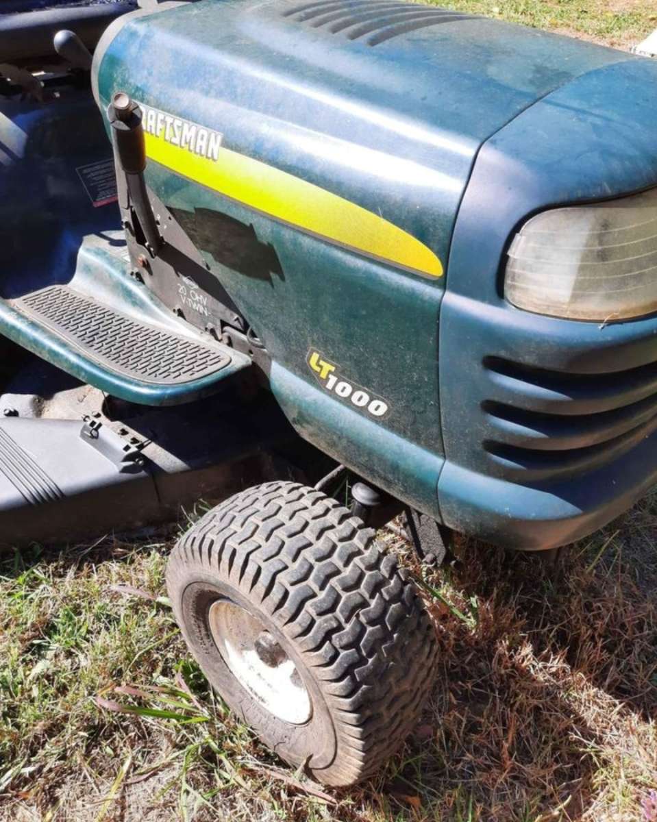 20HP Craftsman LT1000 Riding Mower 42 Inch Cut