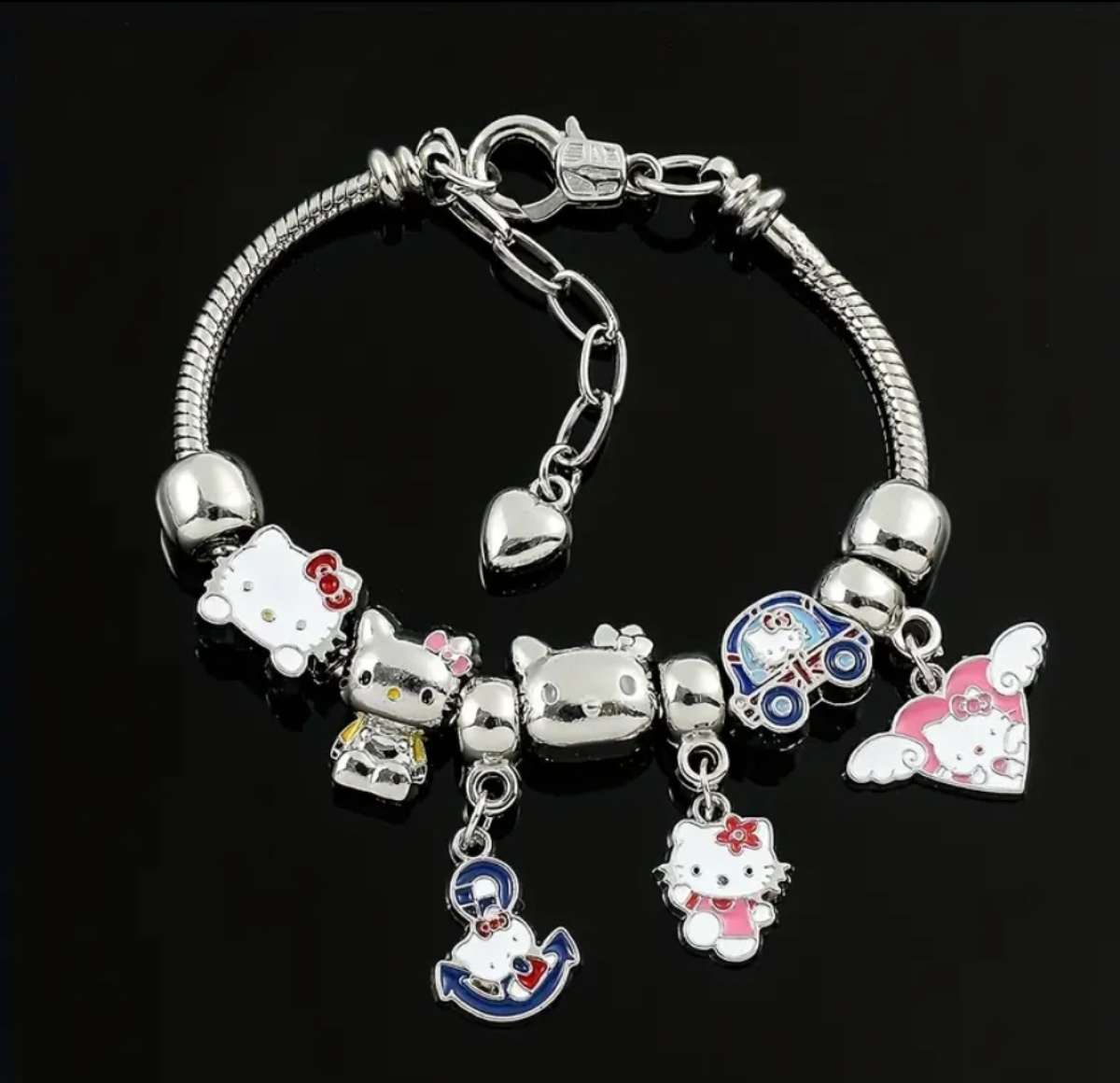 hello Kitty Hot Charms Bracelet