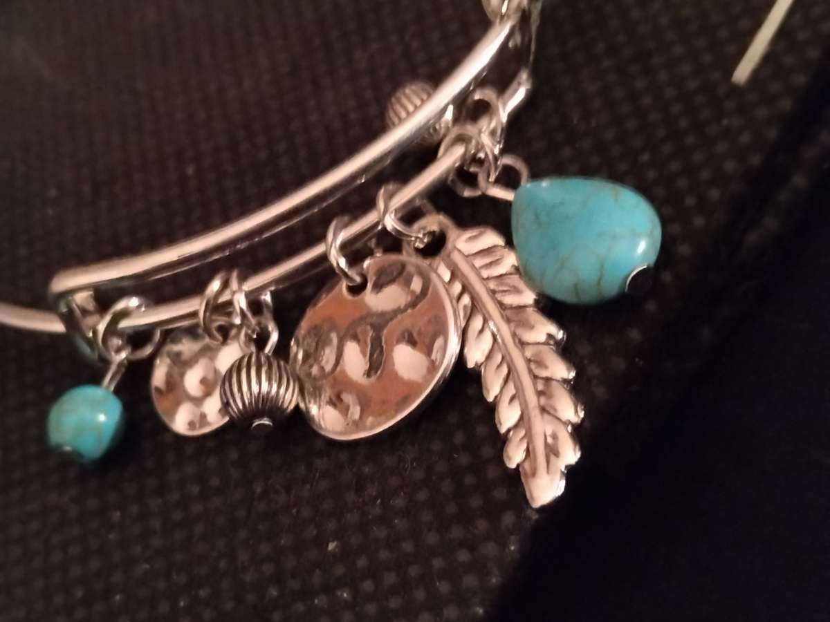 22 in Copper An Turquoise Necklace with a cross