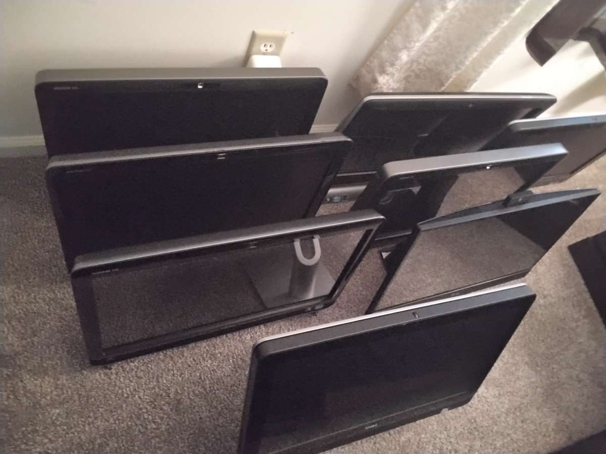 1 lot of all in one desktop computers