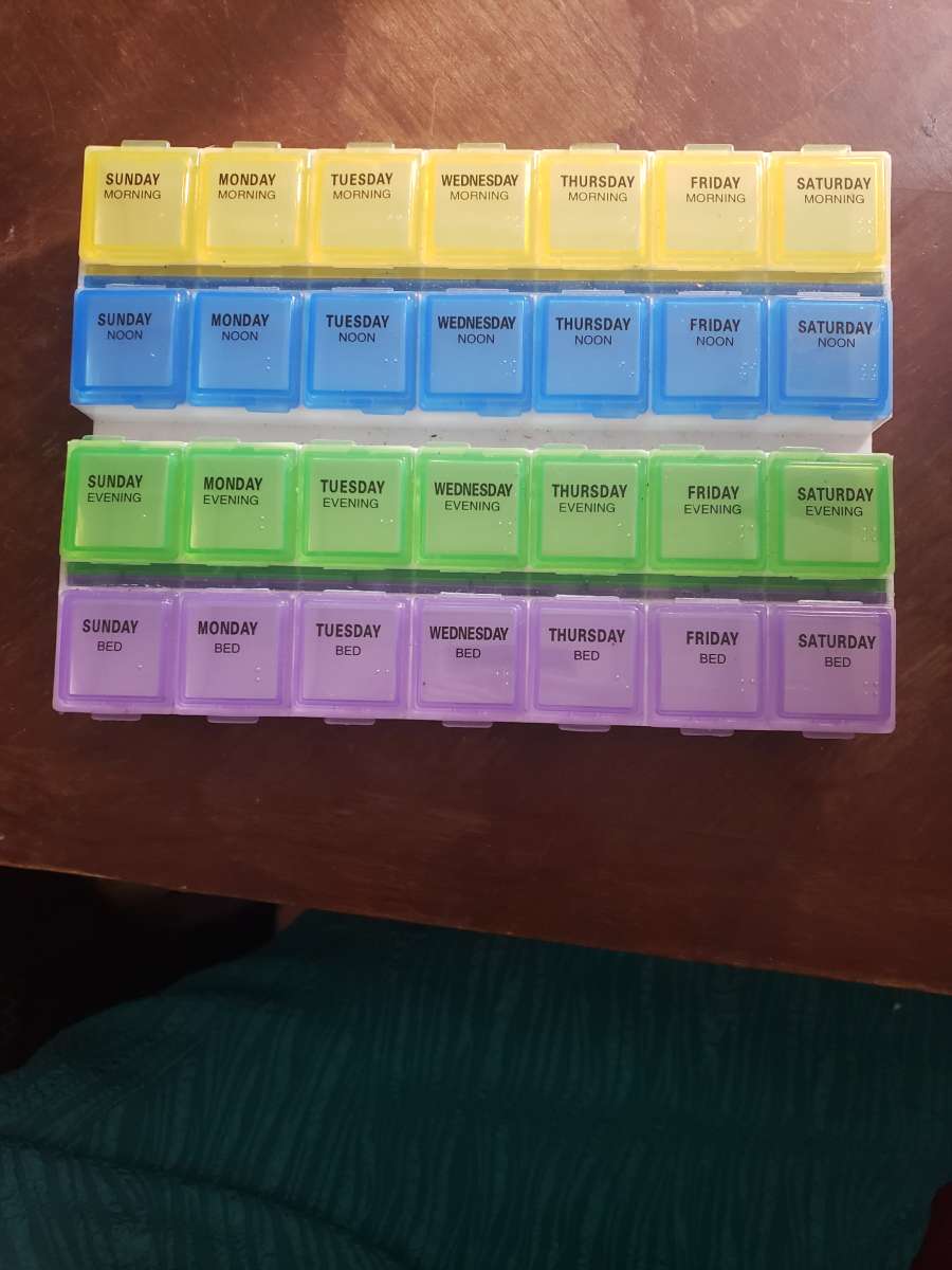 pill organizer