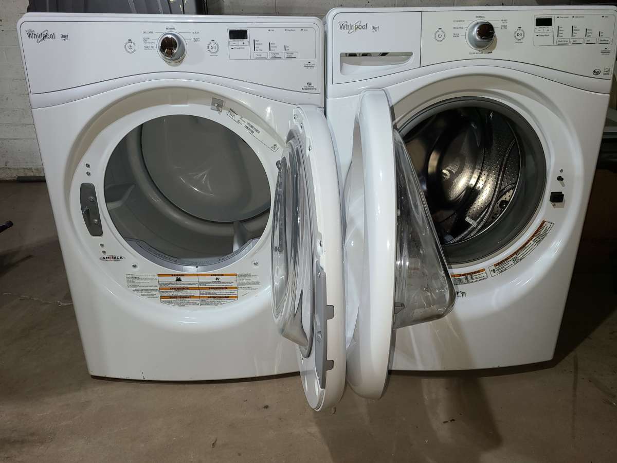 White Front Load Whirlpool Washer and Dryer Set