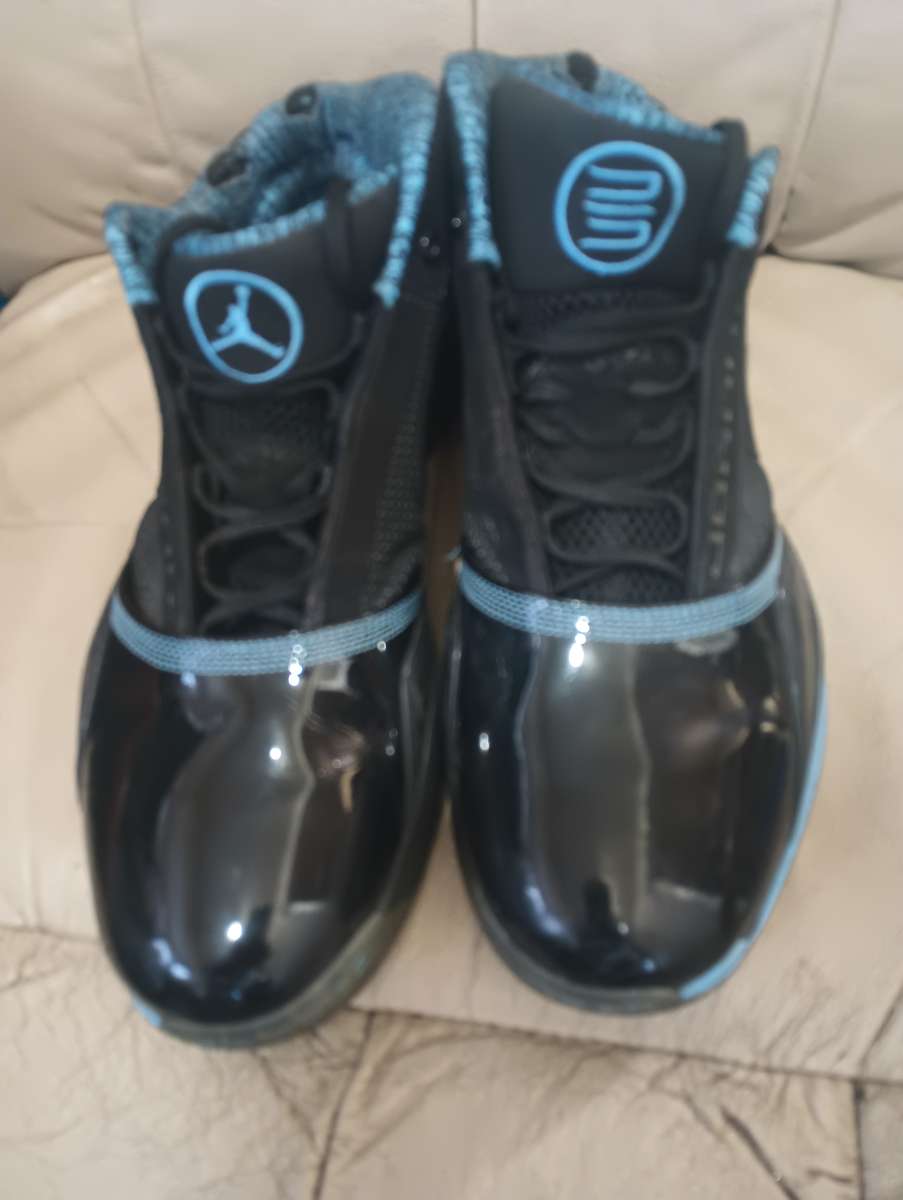 Jordan high top tennis shoes