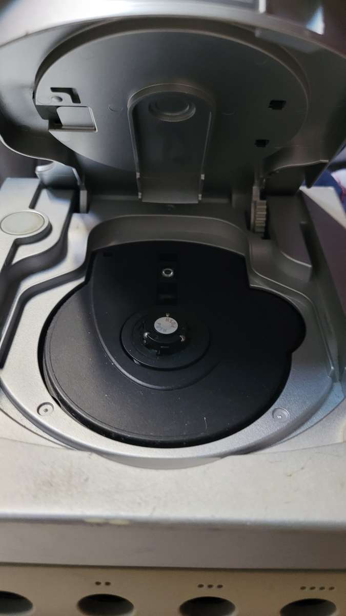 Nintendo GameCube silver console