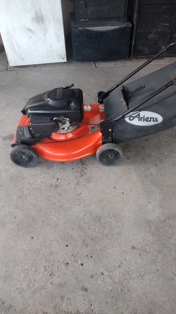 Ariens Lawnmower