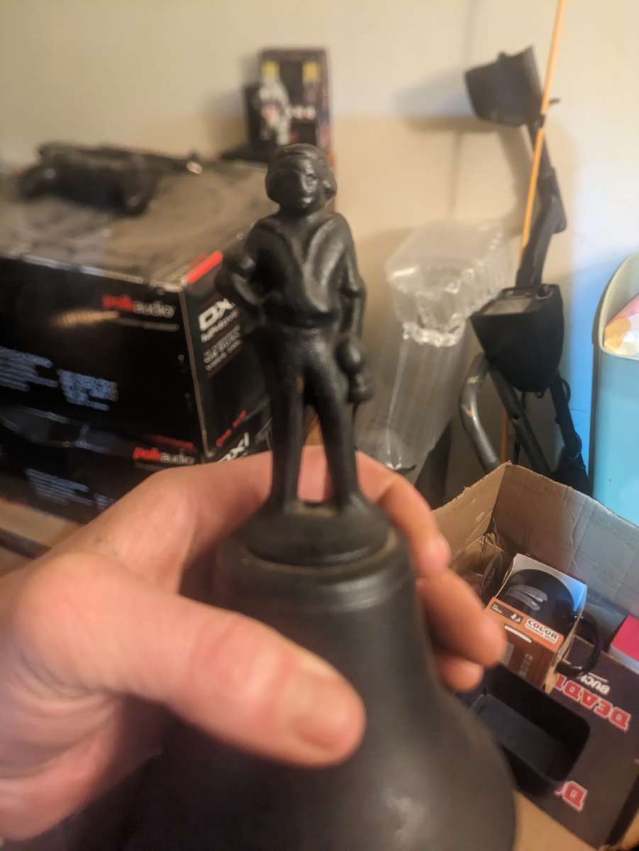 Early 1900s Cast iron Dinner Bell