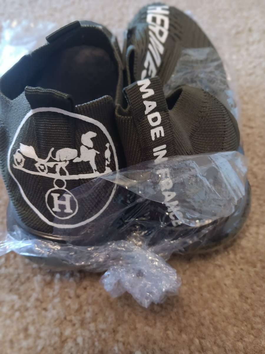 a custom printed pair of womens shoes  size 7