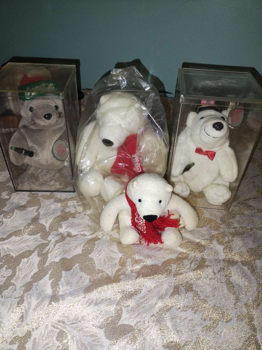 4 piece set CocaCola  beans bear