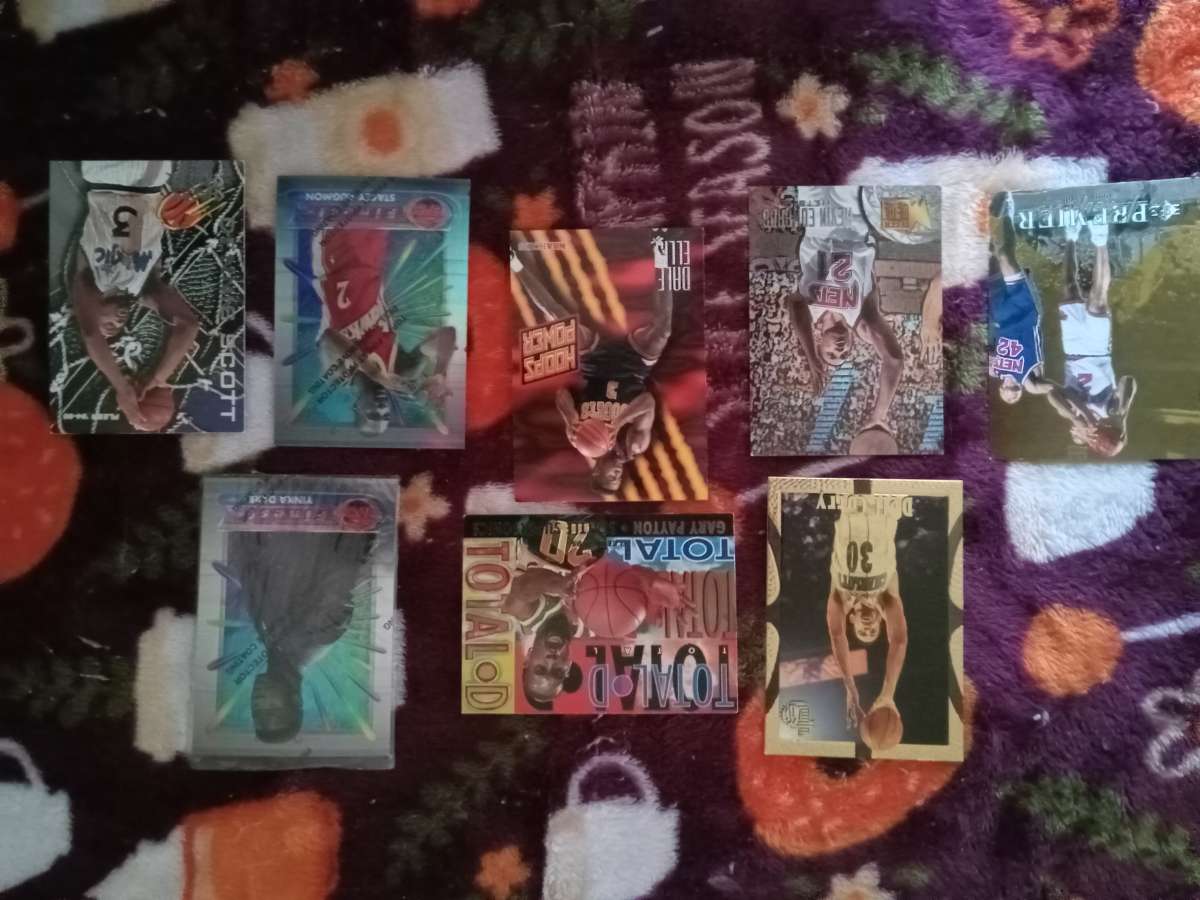 NBA BASKETBALL CARDS