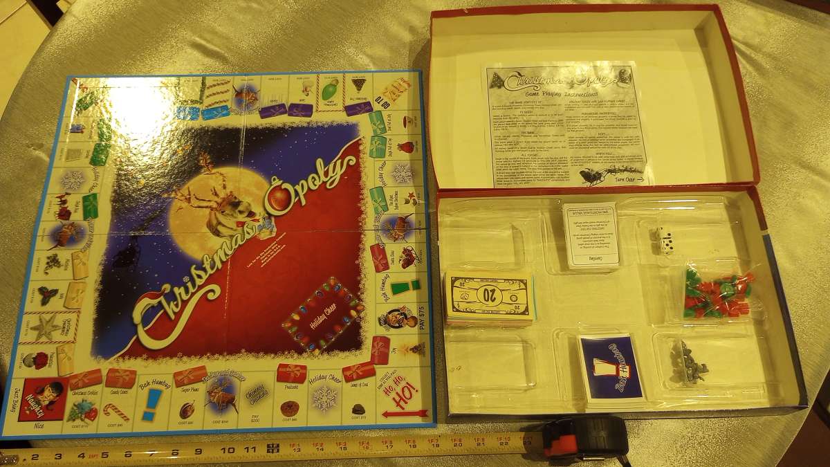 CHRISTMAS OPOLY Collectible Seasonal Board Game