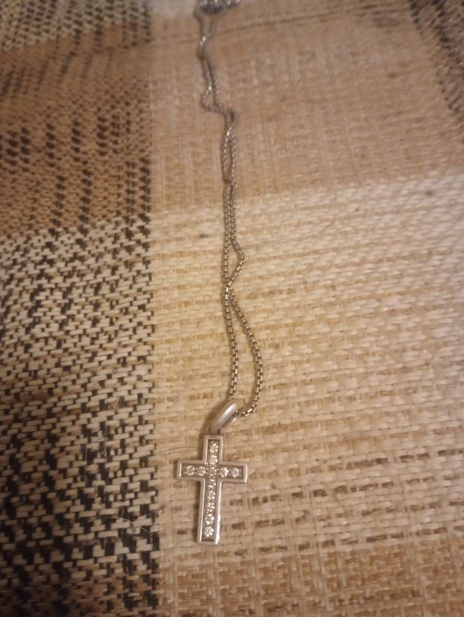 dy sterling silver cross necklace with diamonds