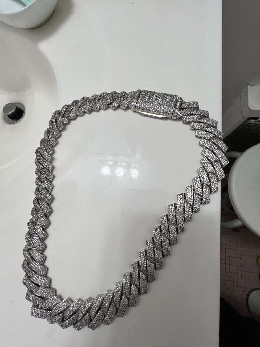 VVS Moissanite Chain