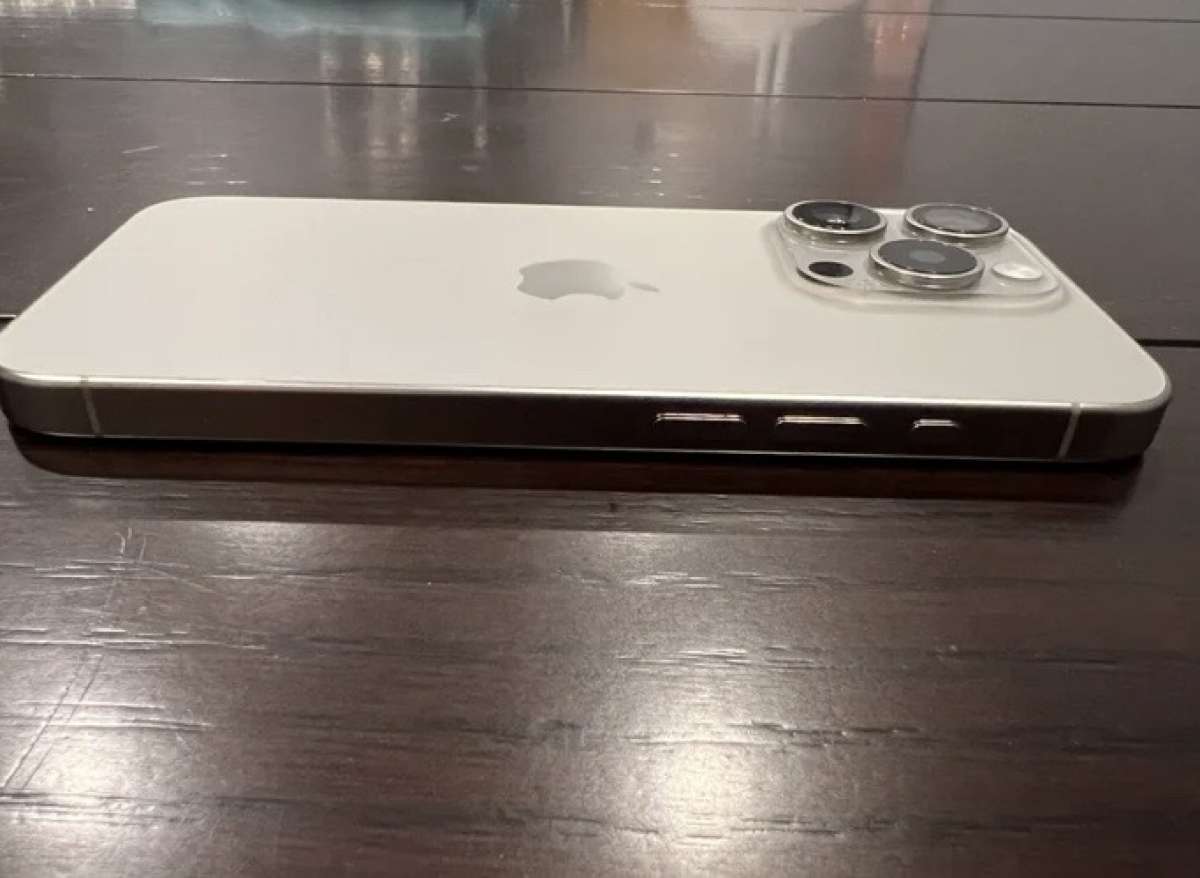 I phone 15 Titanium unlocked