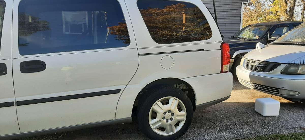 2006 chevy uplander van