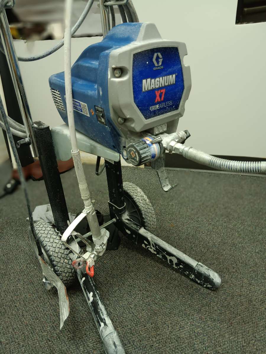 Graco magnum x7 airless sprayer