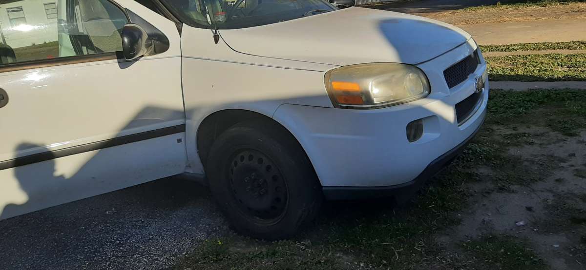 2006 chevy uplander van
