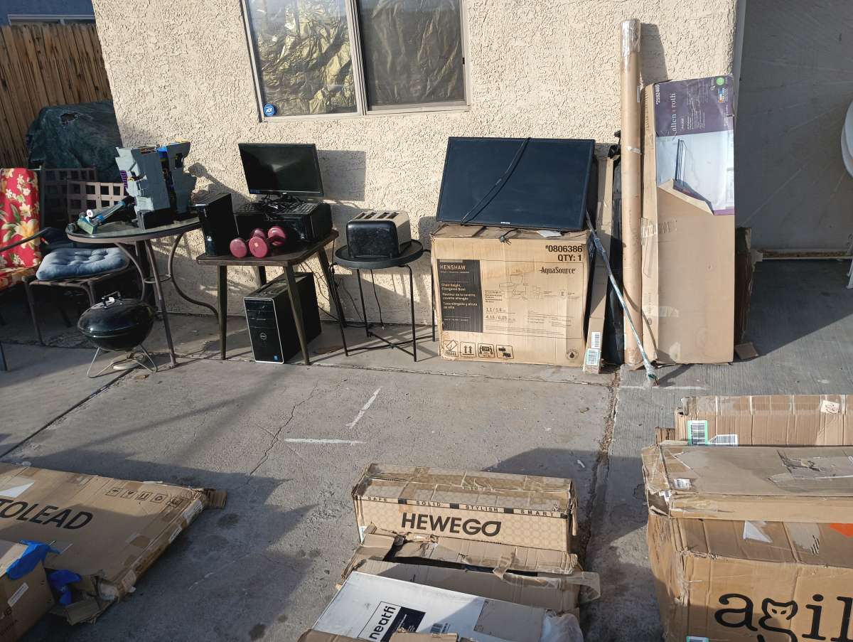 buy one item get one free Amazon pallet sale