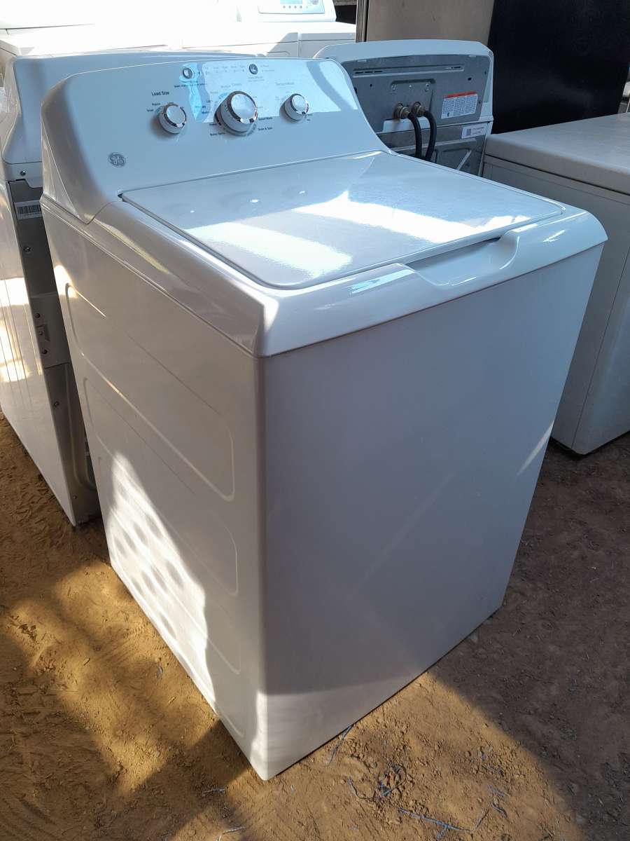 WASHER GENERAL ELECTRIC WHITE ON WHITE JUST LIKE BRAND NEW