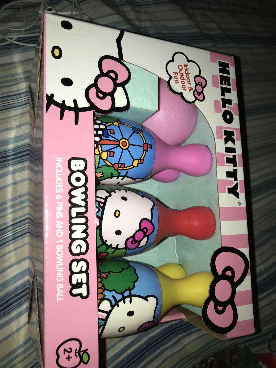 hello kitty bowering set