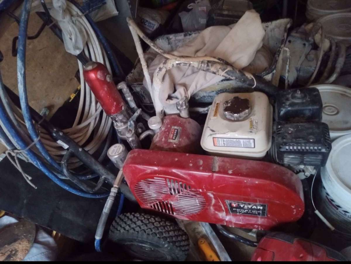 SPRAY MACHINE