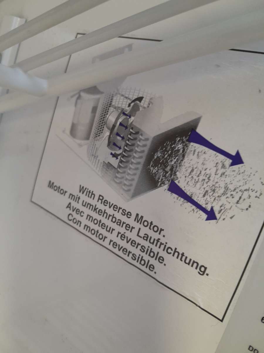 COOLER EXCELLENT CONDITION 8 YERS OLD IVE RECHECK WORKING