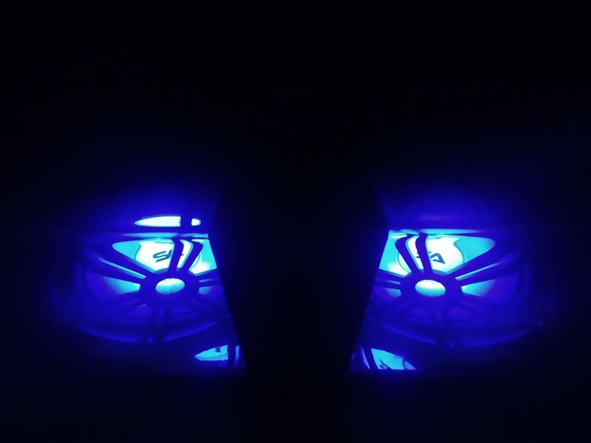 2 12 2400watt in a glow bandpass box