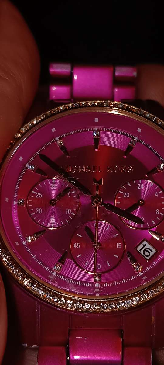 Michael kors pink watch