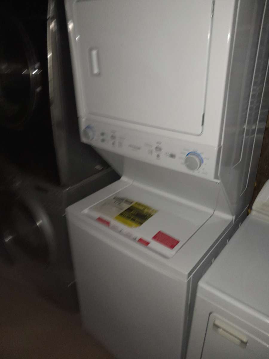 STACK UNIT WASHER DRYER ELECTRIC GAS MODEL FRIGIDAIRE 2022