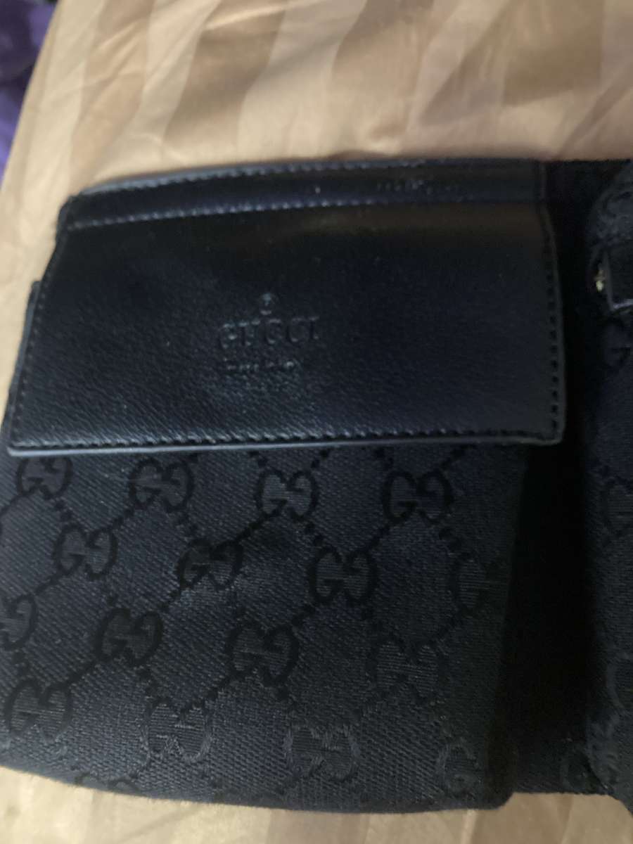 black handbag