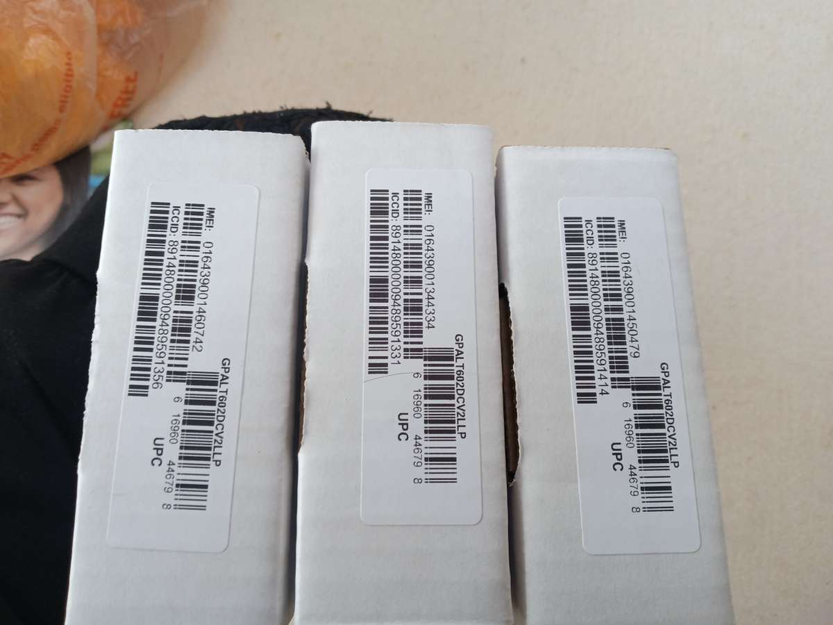 free SafeLink wireless phones