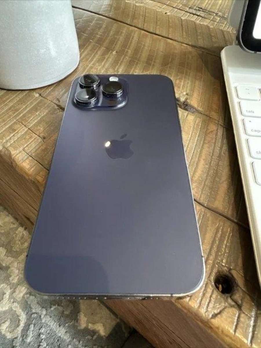 I phone 14 pro max unlocked used