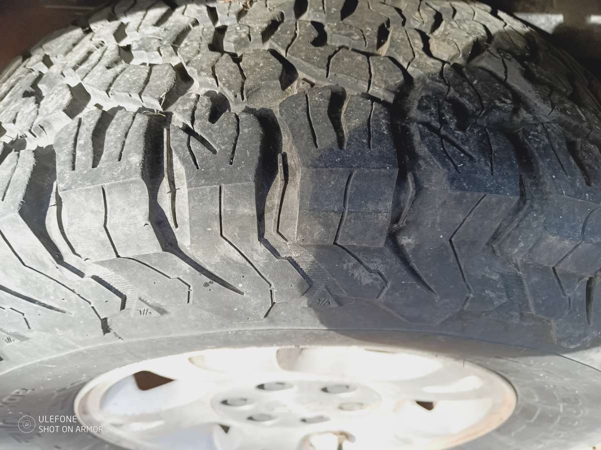 1999 Chevy Tahoe 30k miles on engine needs transmission