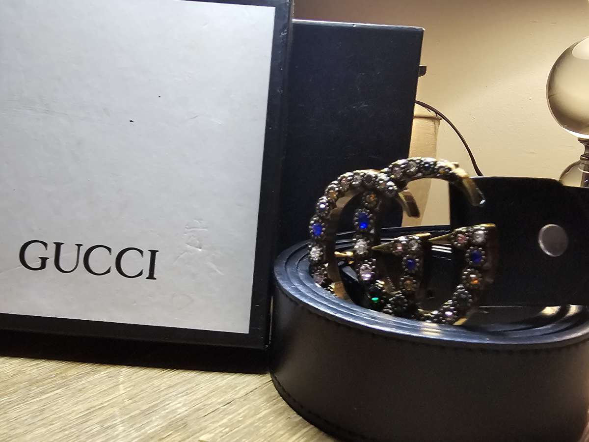 Knock off Gucci belt