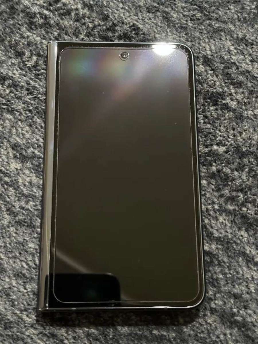 google pixel fold unlocked